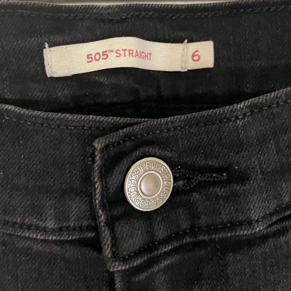 Levi’s 505 black straight jeans size‎ 6
